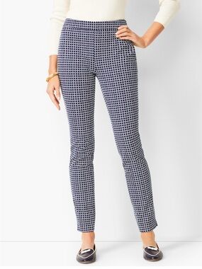 Talbots Chatham Ankle Pants. Curvy Fit- Geo Print